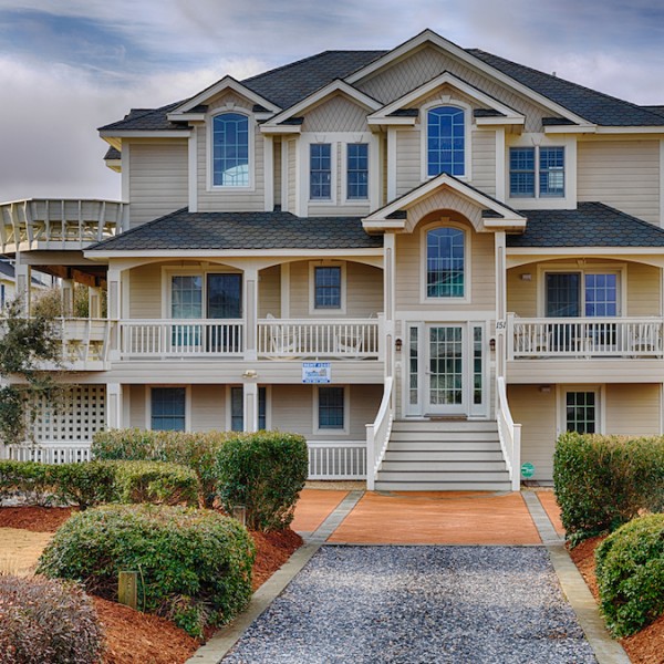 Sandmark custom remodel, image of front exterior of custom built home