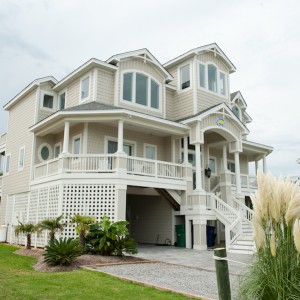 Sandmark custom remodel. Photography of exterior of home from the side