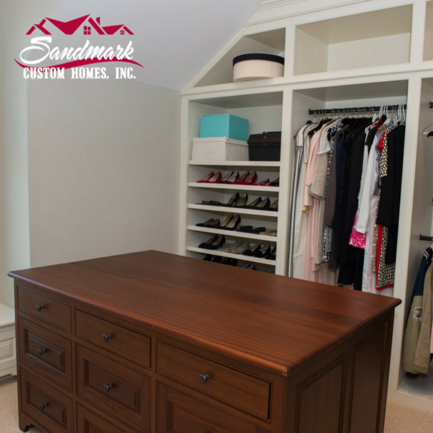 How to Organize Your Closet